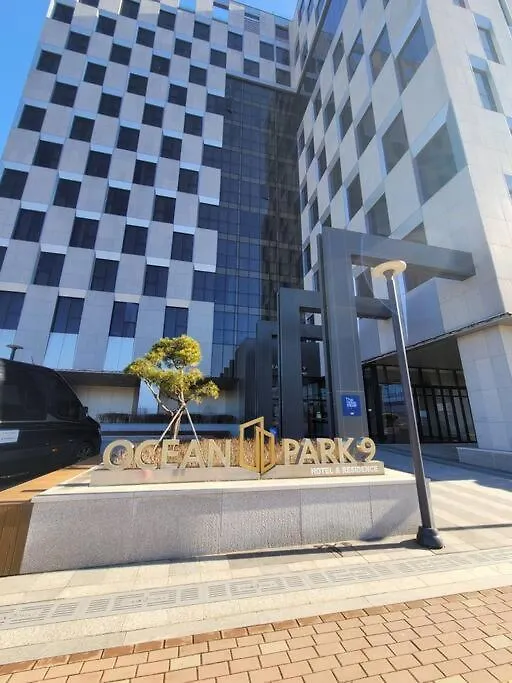 Yeongjeong Ocean & Park View Apartment Incheon South Korea