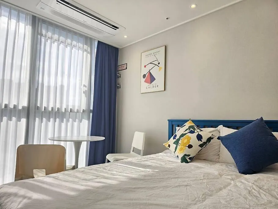 Yeongjeong Ocean & Park View Apartment Incheon